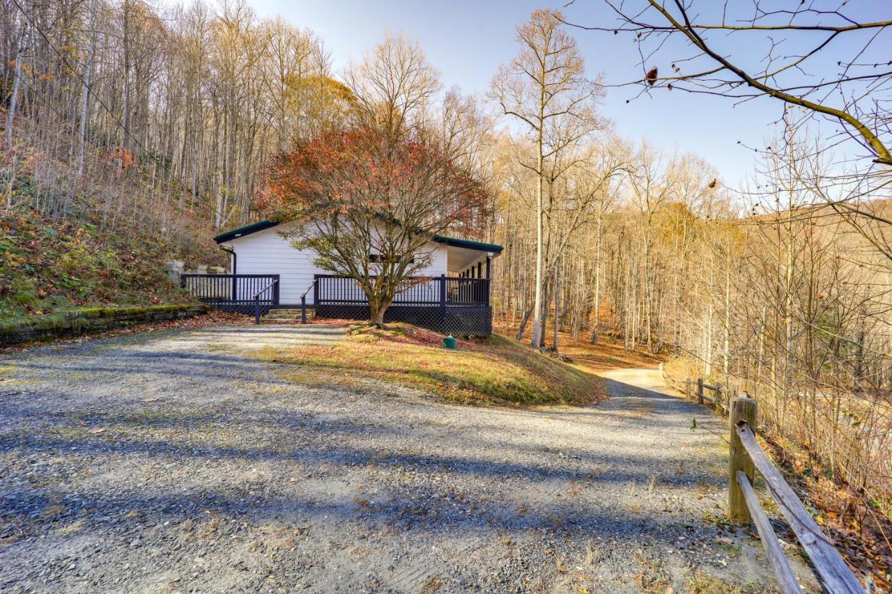 Pet-Friendly Spruce Pine Cabin With Private Fire Pit Luaran gambar