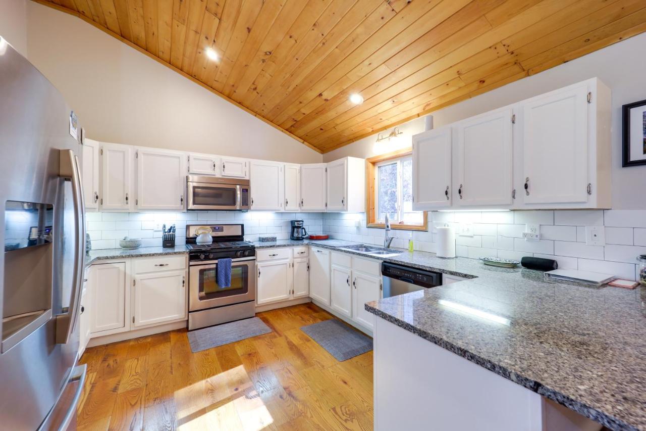 Pet-Friendly Spruce Pine Cabin With Private Fire Pit Luaran gambar
