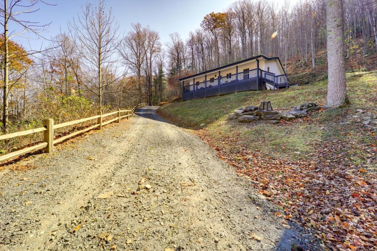 Pet-Friendly Spruce Pine Cabin With Private Fire Pit Luaran gambar